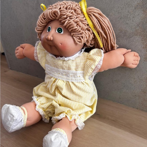 Cabbage Patch Kid - Picture 2 of 11